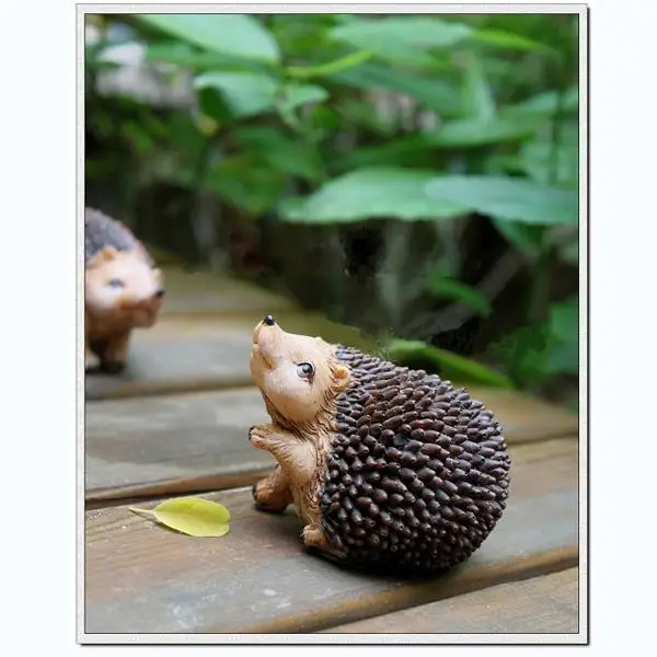 Pair of Cute Resin Small Hedgehog Figurine Garden Farm Indoor Ornaments