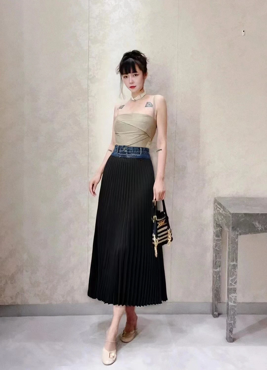 ALSEY 2023 Early Fall New Fashion Unique Style A Word Skirt Denim Waist Head Splicing Pleated Fan-shaped Slim Women's Half Skirt