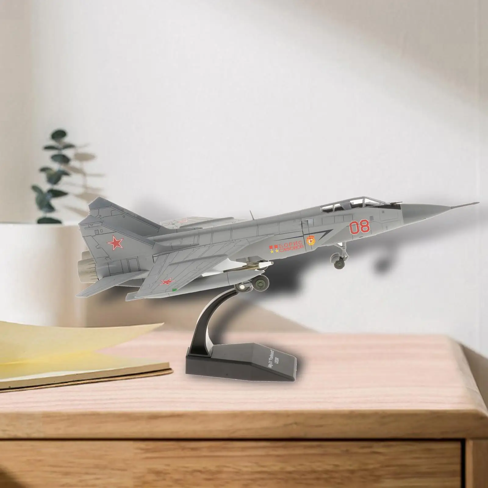 1:72th Mig-31 Model Airplane & Dispaly Stand Collectables Ornaments