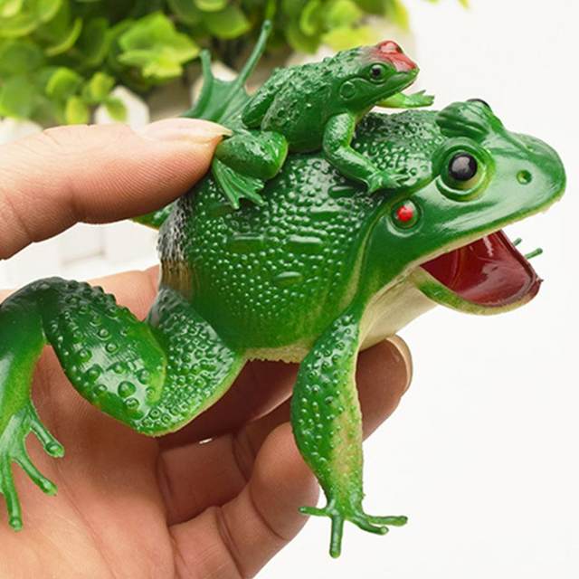 Simulation Action Mini Frog Model Smell-less Solid PVC Realistic Frog  Figure for Home Decorations Educational