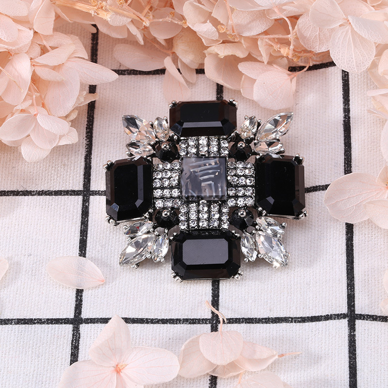 Neue Mode schwarz Strass Broschen für Frauen Corsage Schmuck Zubehör einfache Luxus Pins Hochzeits feier Kleidung Kragen Pin – Detail 4