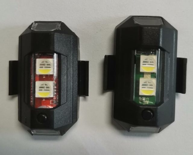 Feux Clignotants LED Sans Fil KAOLALI - 4 Pièces, 8 Couleurs, Télécommande - Pour Voiture, Drone, Moto