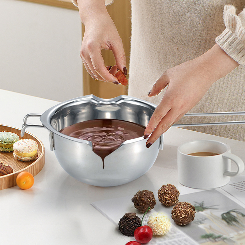 Betty Crocker Mini, Fondue melting Pot Warmer and chocolatier, 0 7 Quart, Red