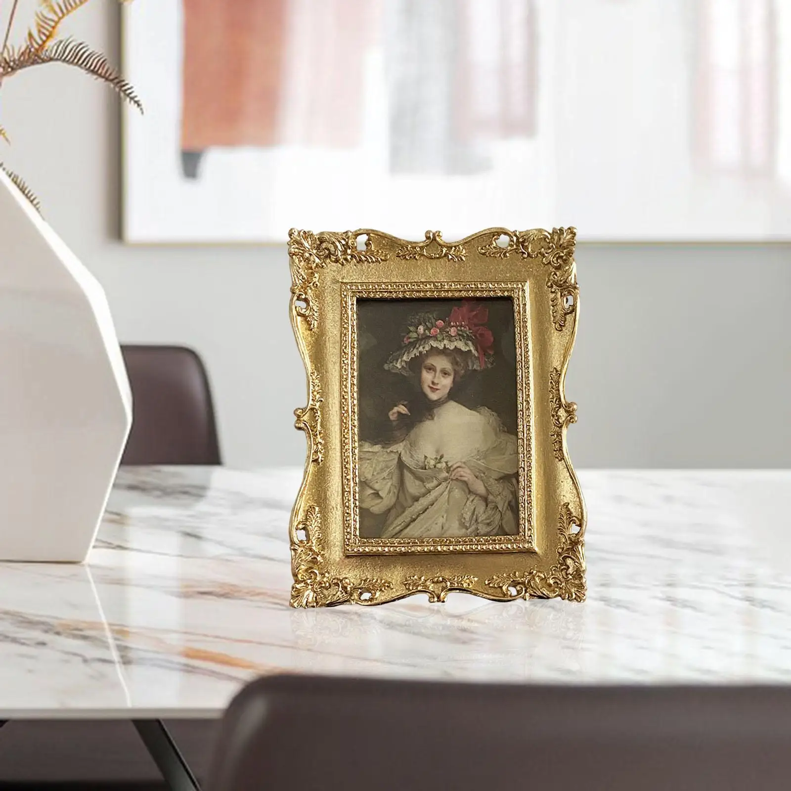 Vintage Style Resin Photo Frame Picture Holder Tabletop Hanging Embossed Frame Ornate for Living Room Hallway Holiday Decor Gift