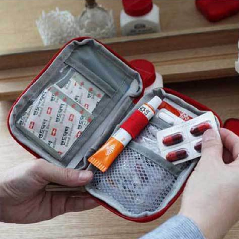 Description Picture 3 of itemMini Portable Medicine Bag Travel First Aid Kit Medicine Bag Storage Bag Survival Kit Medicine Box Outdoor Emergency Camping