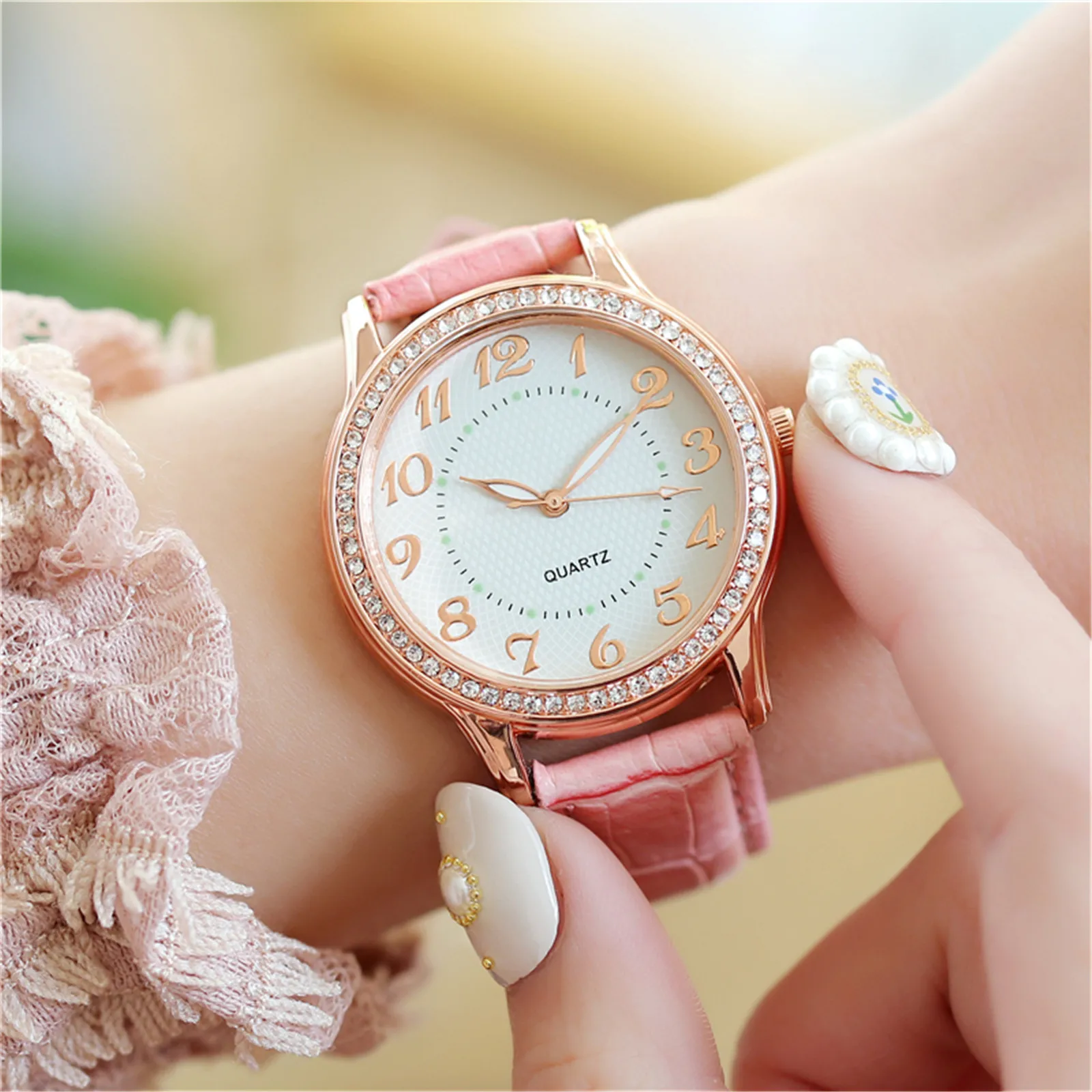 Повседневные женские часы Алиэкспресс простые тонкие модные женские часы Роскошные Кварцевые