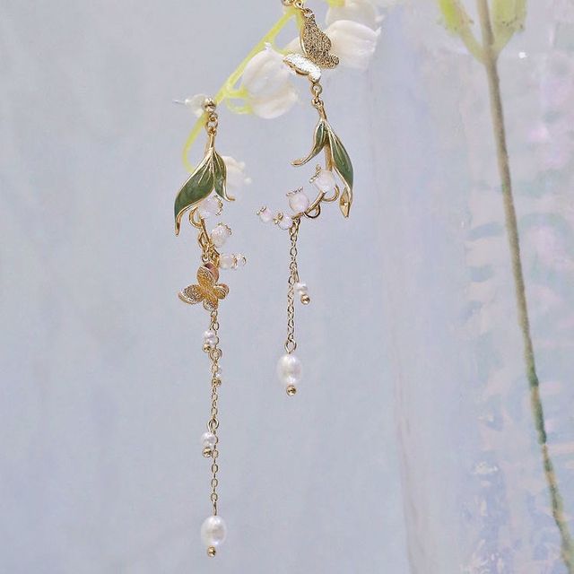 Chinese Style Forest Retro Lily of The Valley Earrings Asymmetric Pearl  Butterfly Long Tassel Clip Earrings Without Piercing