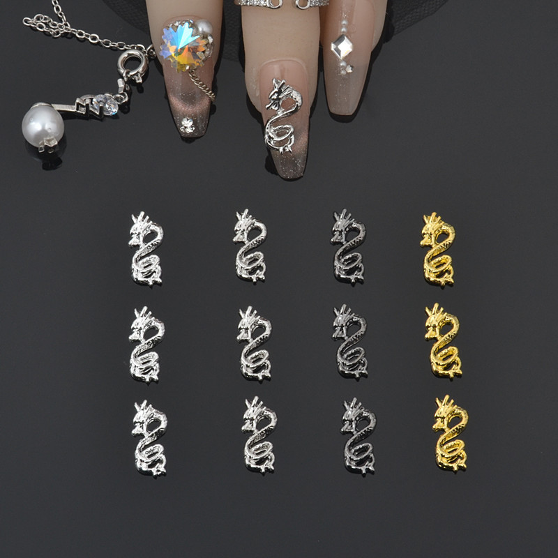 20 Stück Nail Art Legierung Charms Drachen geformt 4 Farben Nagel Metall Zubehör Punk Nagel Maniküre Metall 3D Aufkleber DIY Schmuck – Detail 2