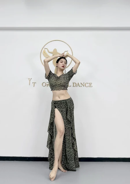Ceinture Danse Orientale Écharpe de Hanche Jupe de Danse du Ventre Noire  Pièces Or Costume de Performance de Danse du Ventre Belly Dancer Filles  Yoga