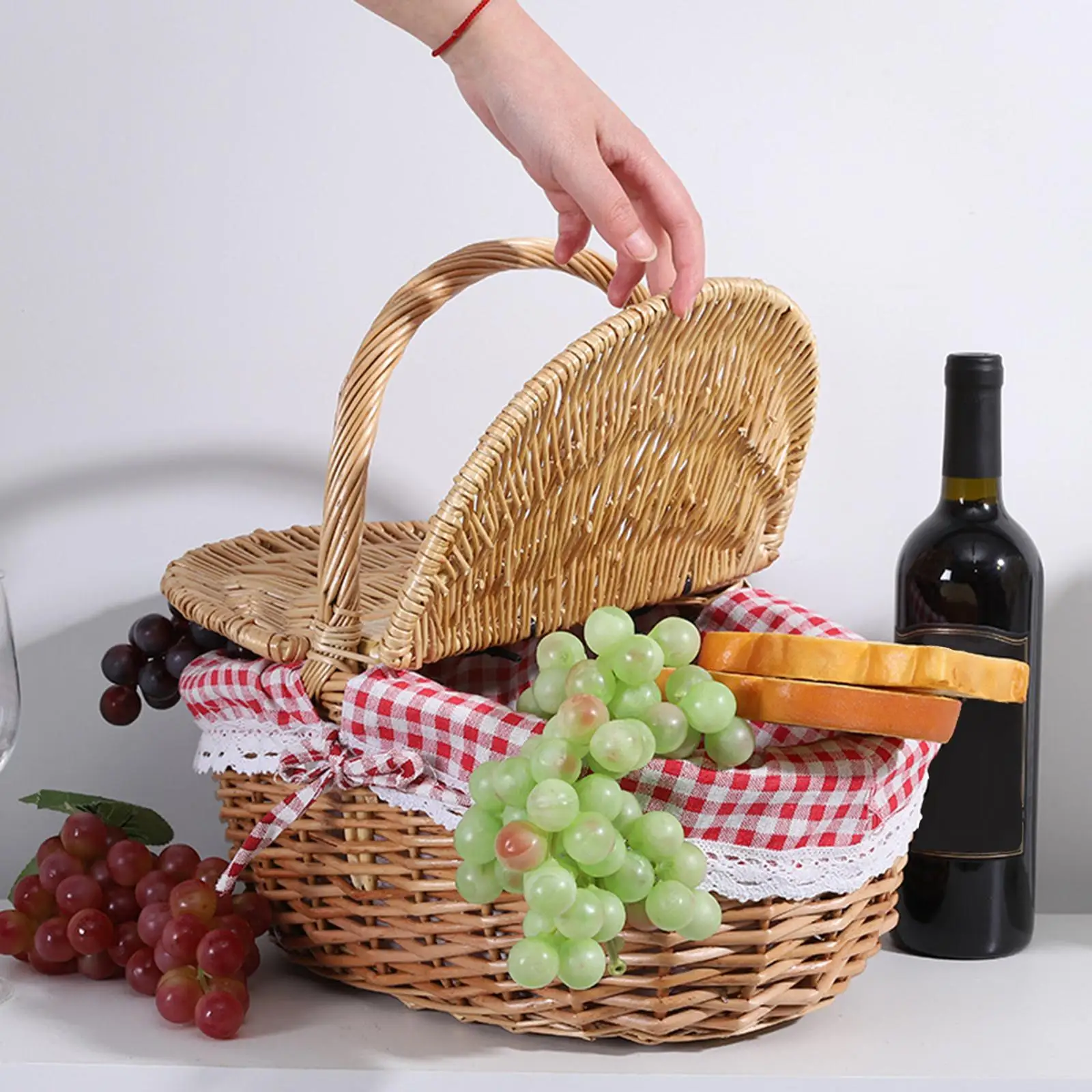 Rurality Wicker Picnic Basket Hamper with Lid and Handle 