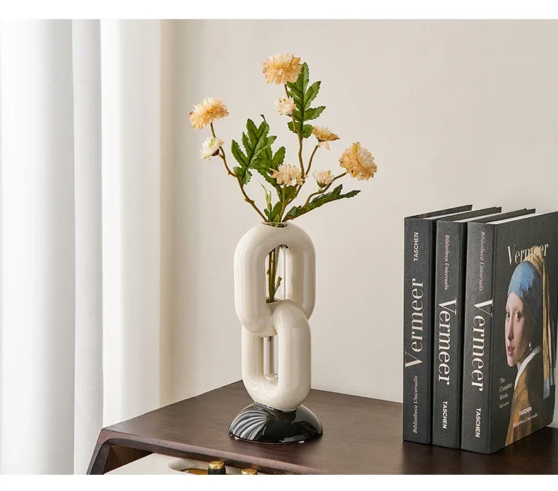 Chain-shaped Vase Luxury Home Decor Modern Style Bedroom Ornaments Minimalist Design Ceramic Vases Decorative Flowerpot Crafts