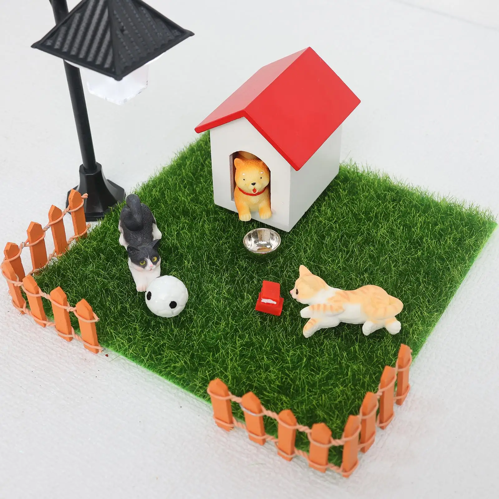 Miniature Dollhouse Accessories Pretend Play Mini 1:12 Scale Dollhouse Accessories dog house for Children Ornaments