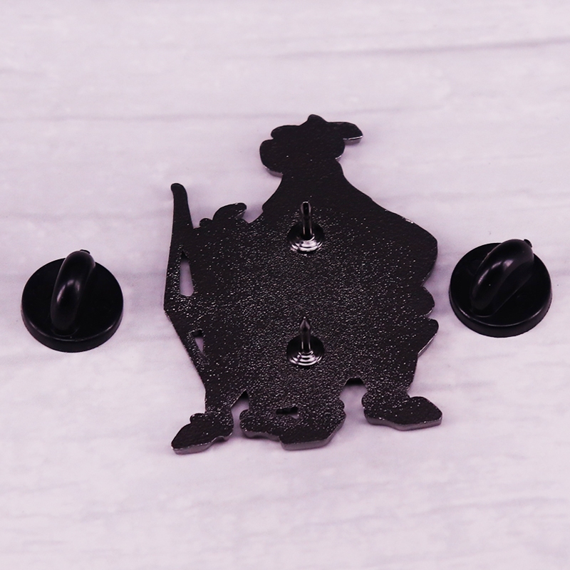 Riesige Krieger kleine John und Robbin Kapuze Emaille Pin klassische Cartoon Fuchs Bär Abzeichen Rucksack Dekoration Schmuck – Detail 3