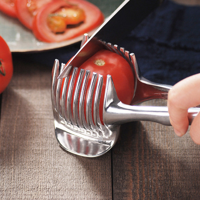 Kitchen Handheld Orange, Lemon, or Tomato cutter 3