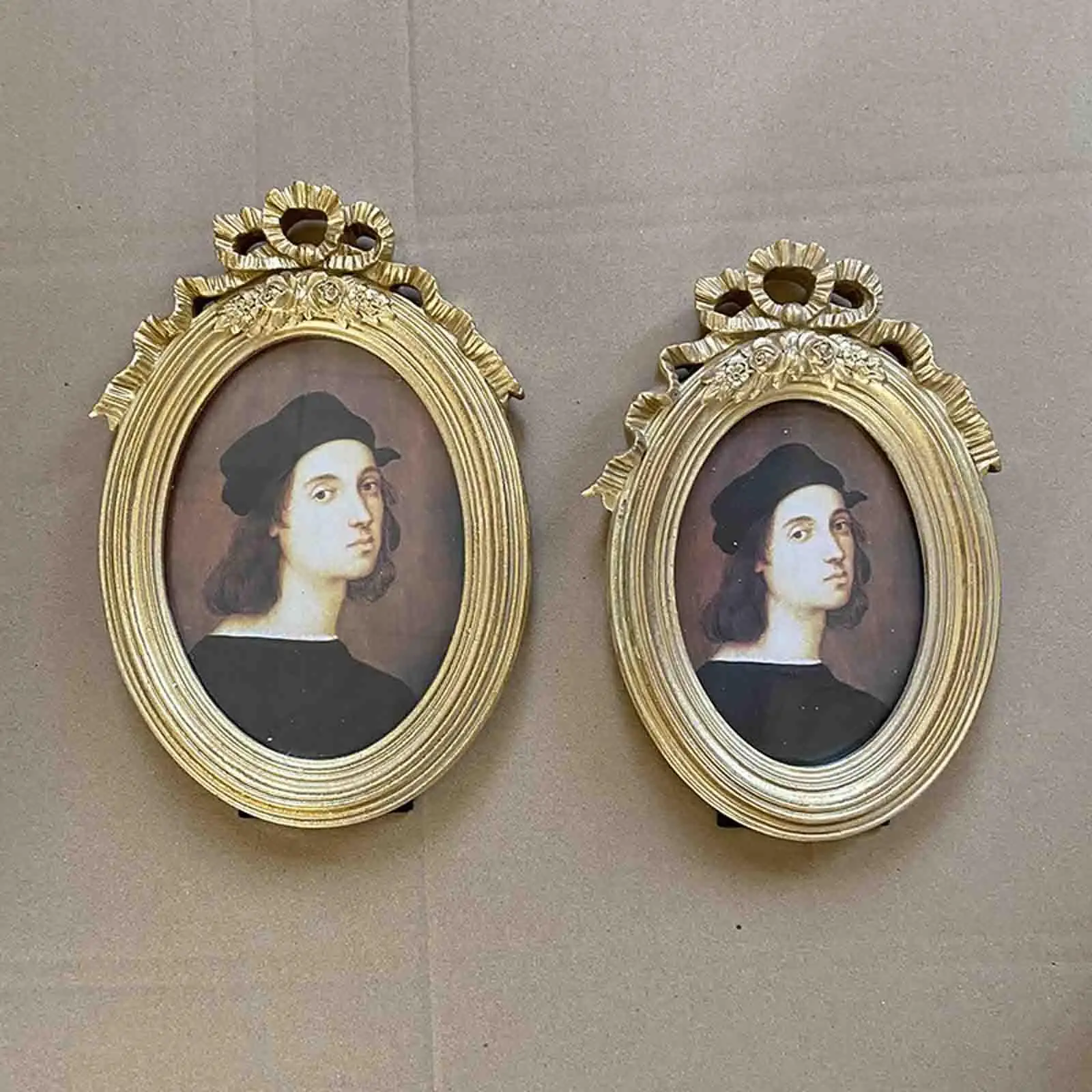 European Style Antique Oval Polyresin Photo Frame, Wall Mounting Gift Elegant Photo Gallery Art