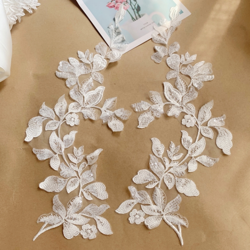 Description Picture 3 of itemHandmade Milk White Sequin Leaf Lace, Mirror Flower, Wedding Veil , Embroidery Supplies, DIY, 50*21cm, 1Pair,