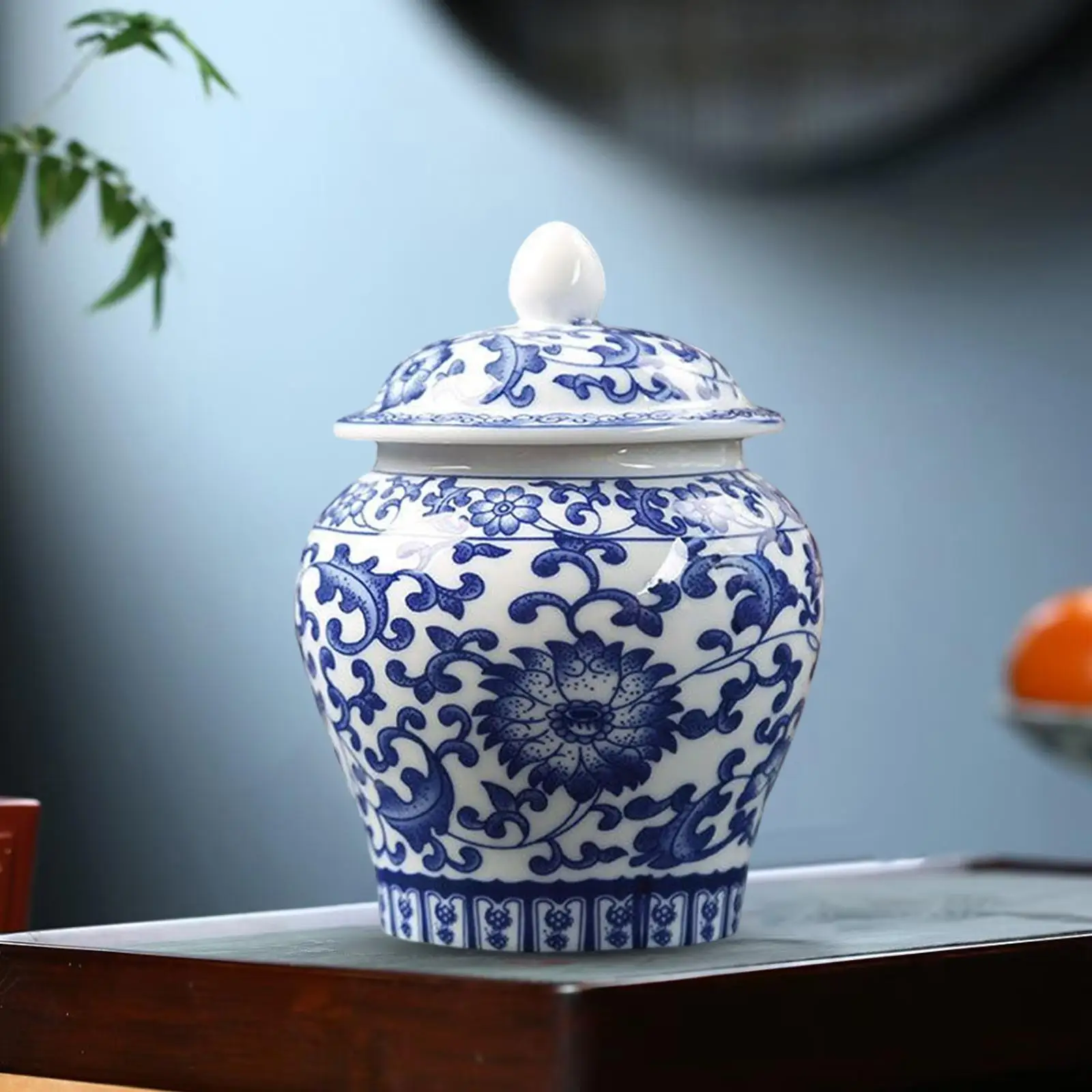 Blue and White Ceramic Glazed Ginger Jar Tea Storage Jar with Lid Living Room Decor