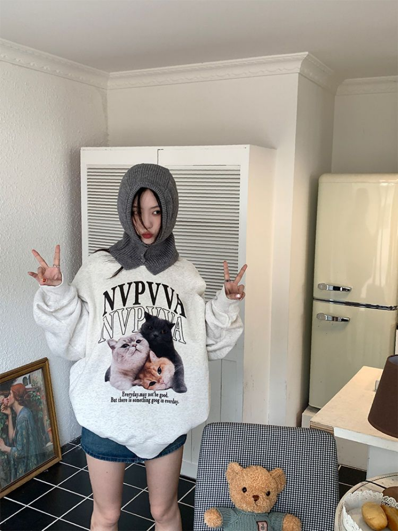 Cat Kawaii Graphic Pullover Image 3