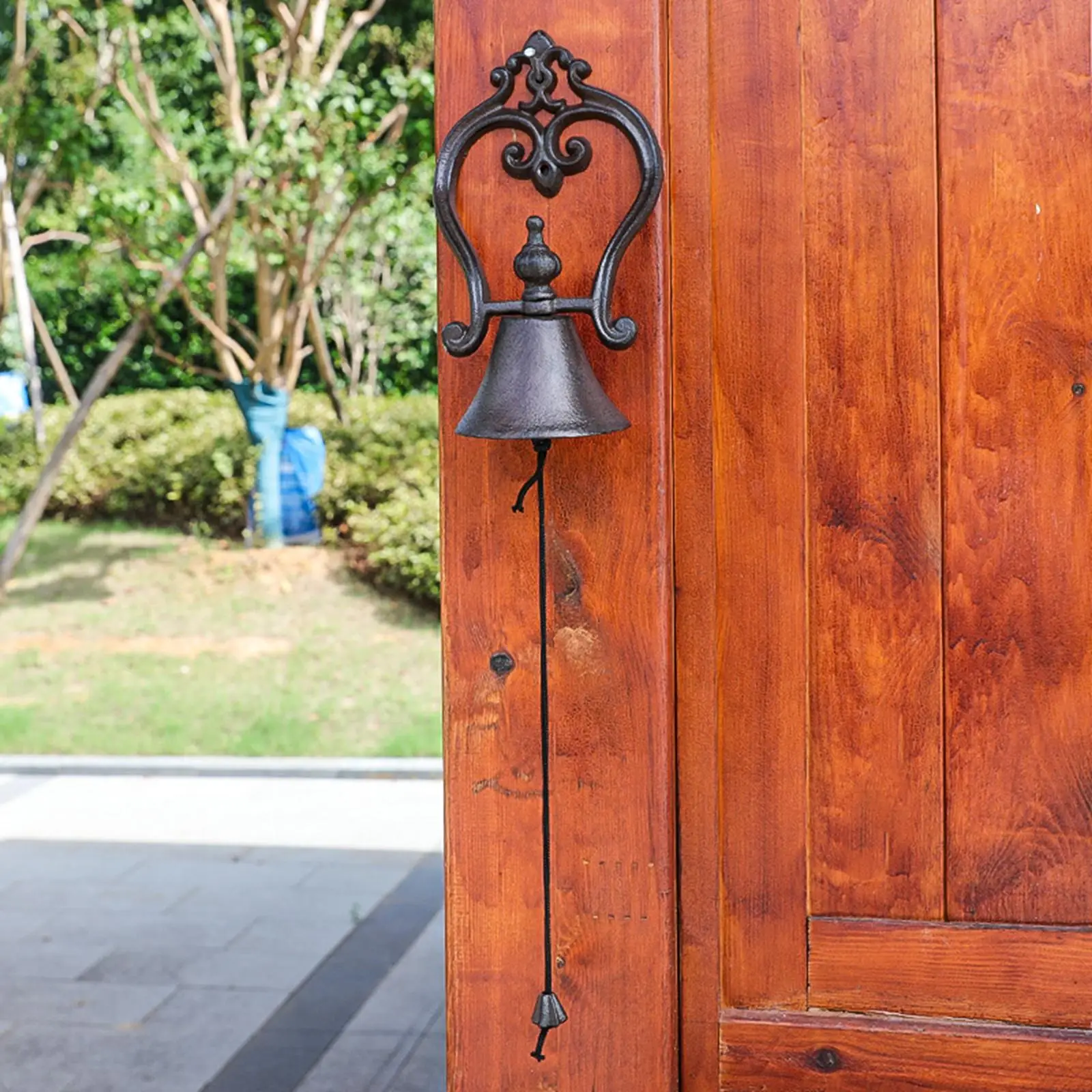 Dinner Bell Door Bell Decorative Bell Wall Mounted Dinner Bell Manually Shaking Cast Iron Doorbells for Yard Garden Wall Decor