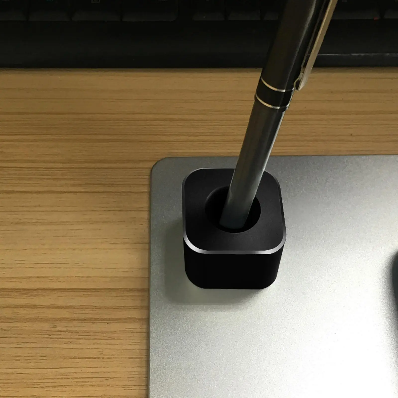 Single Pen Holder Metal Pen Stand Decor Accs Mini Unique Gift Gadgets Pen Holder