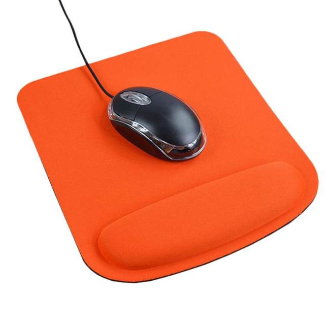 Insignia - Mouse Pad with Memory Foam Wrist Rest - Black