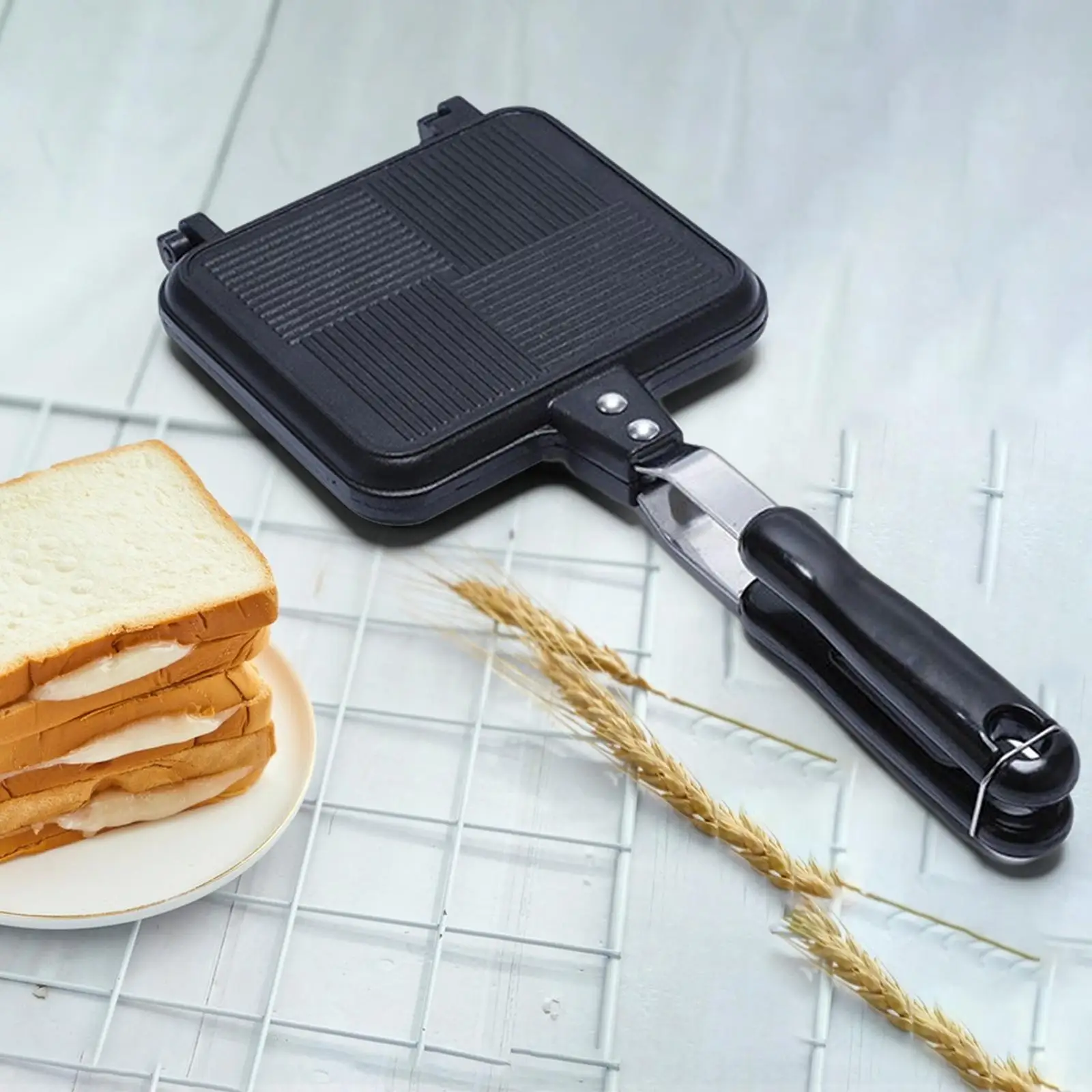 Sandwich Maker Pan Aluminum Alloy Breakfast Maker for Camping Toast