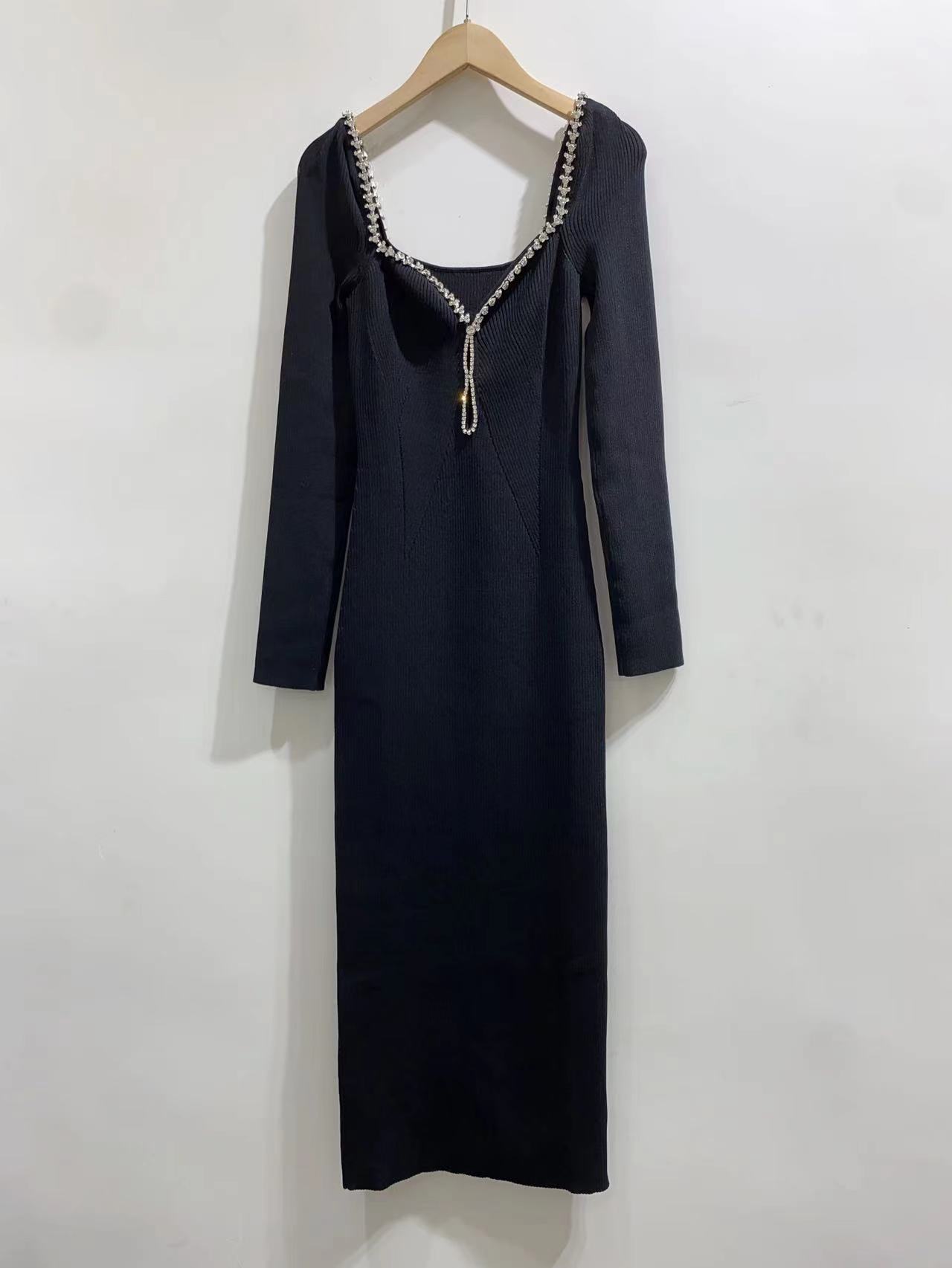 Vestido Maxi com recorte preto feminino, manga longa cristal, gola V