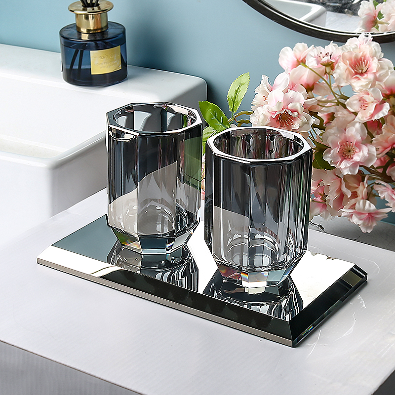 Glass Bathroom Set Image 9