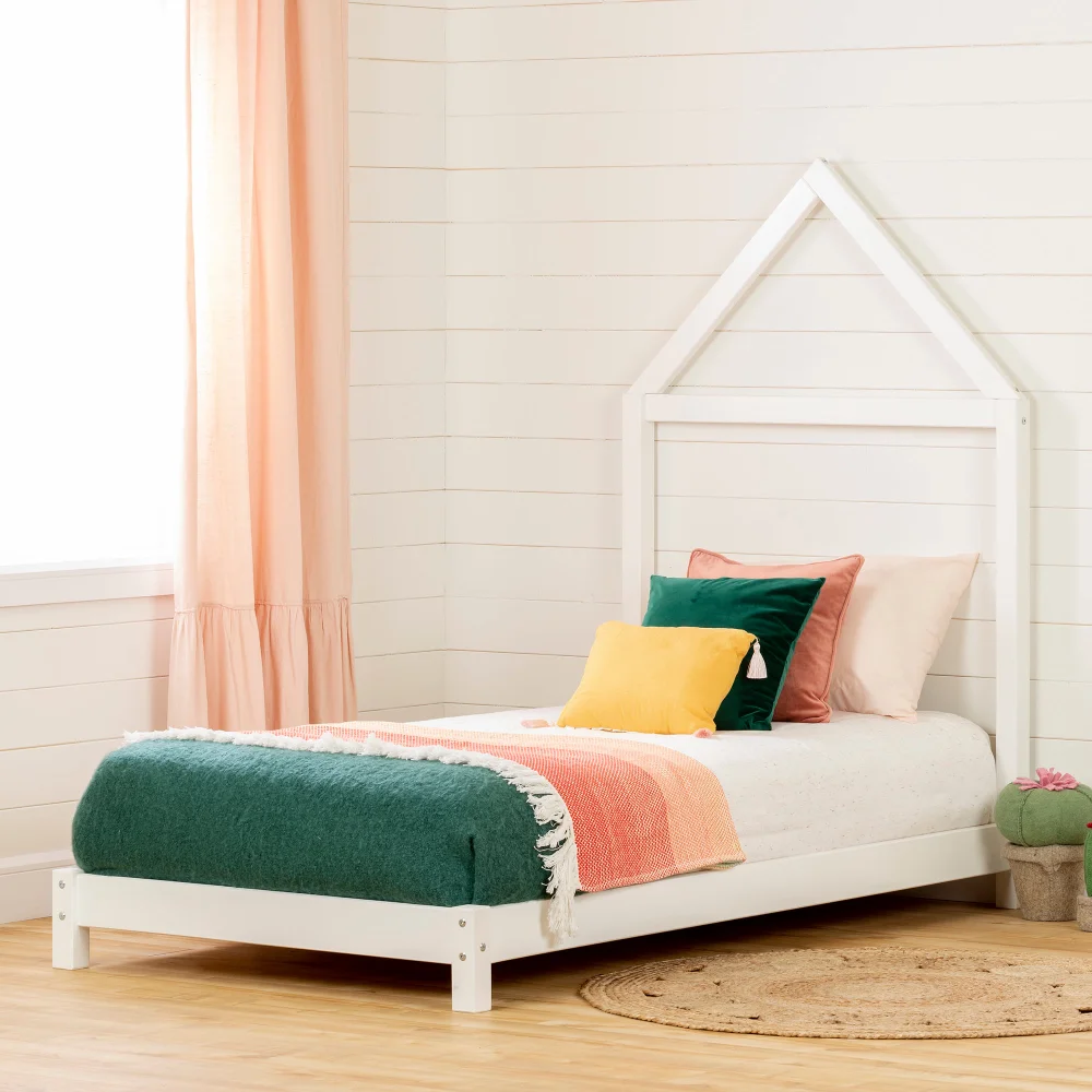 Bed with House Frame Headboard