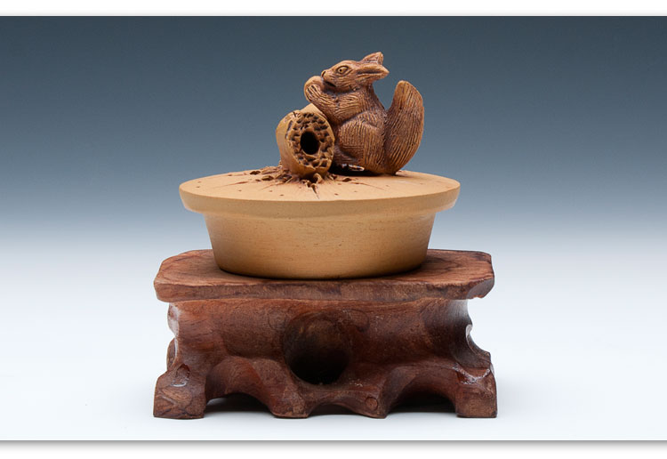 Handmade Imitation Bamboo Segment Teapot（Squirrel Blessing） (22).jpg