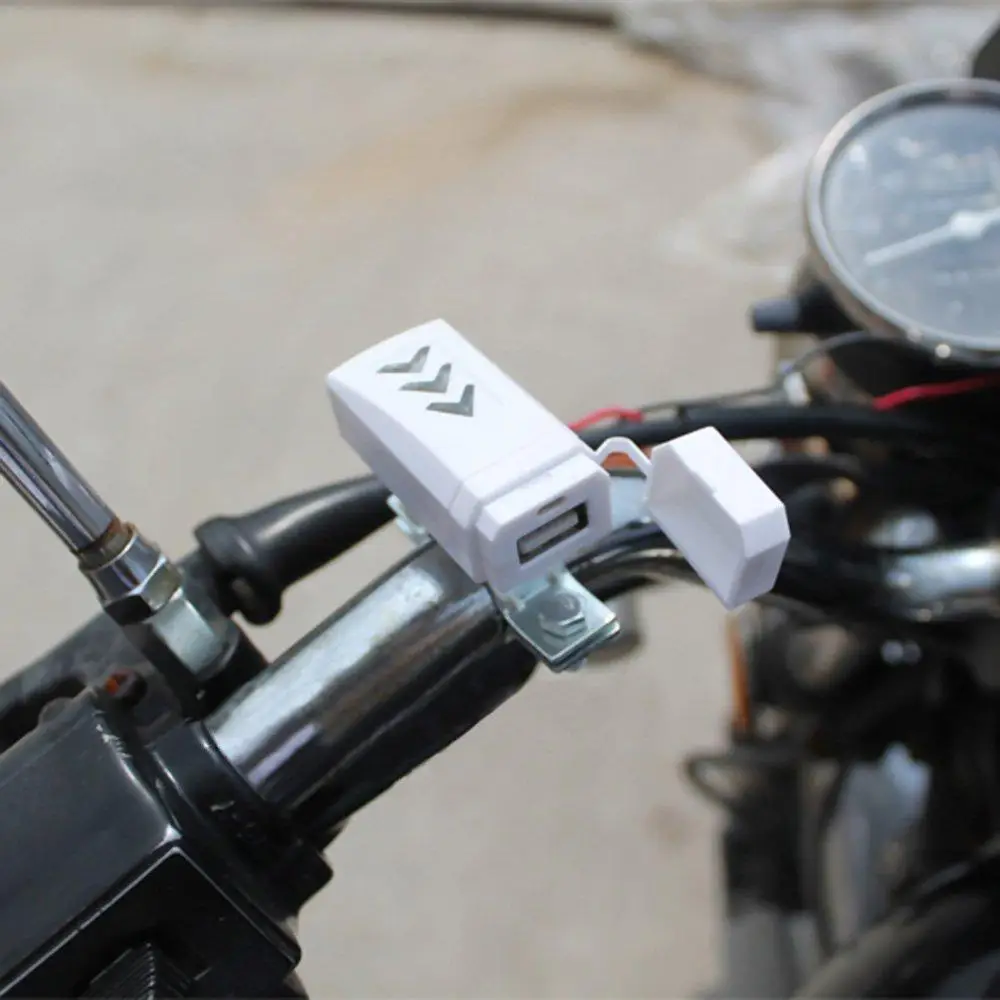 Motorcycle Waterproof Cellphone USB Charger Power Adapter Socket 12V