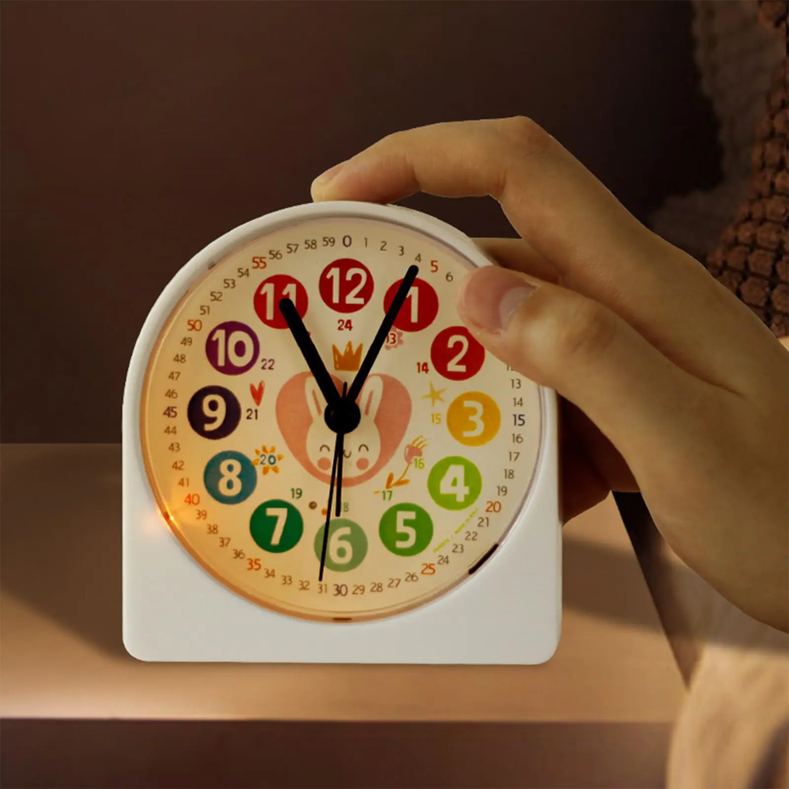 Analog Alarm Clock for Kids Night Light Mute Table Clocks for Parents Child
