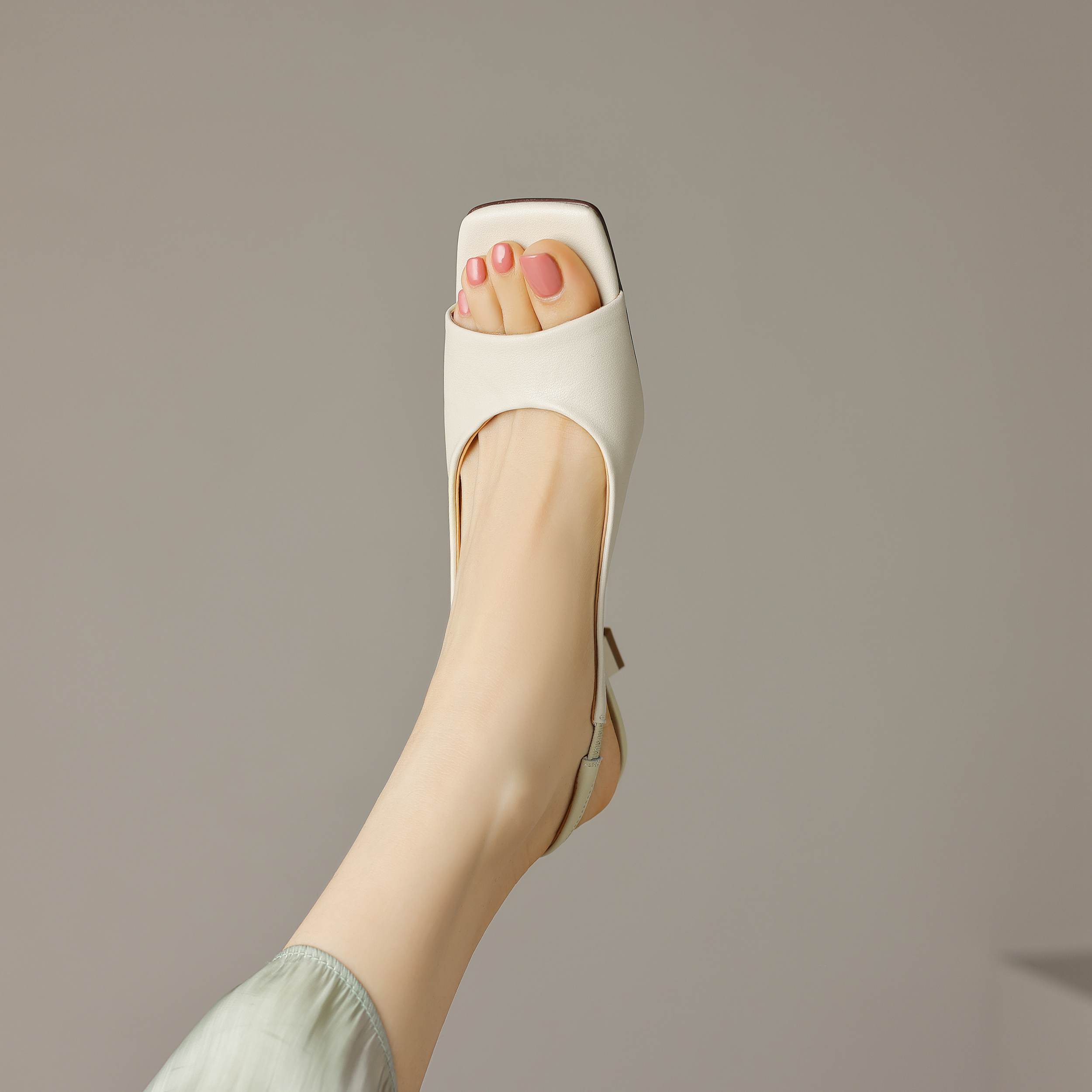 Krazing Pot Cow Leather Slip On Slingback Silver Color Peep Toe Summer Shoes Preppy Style Gorgeous Thin High Heels Sandals Women