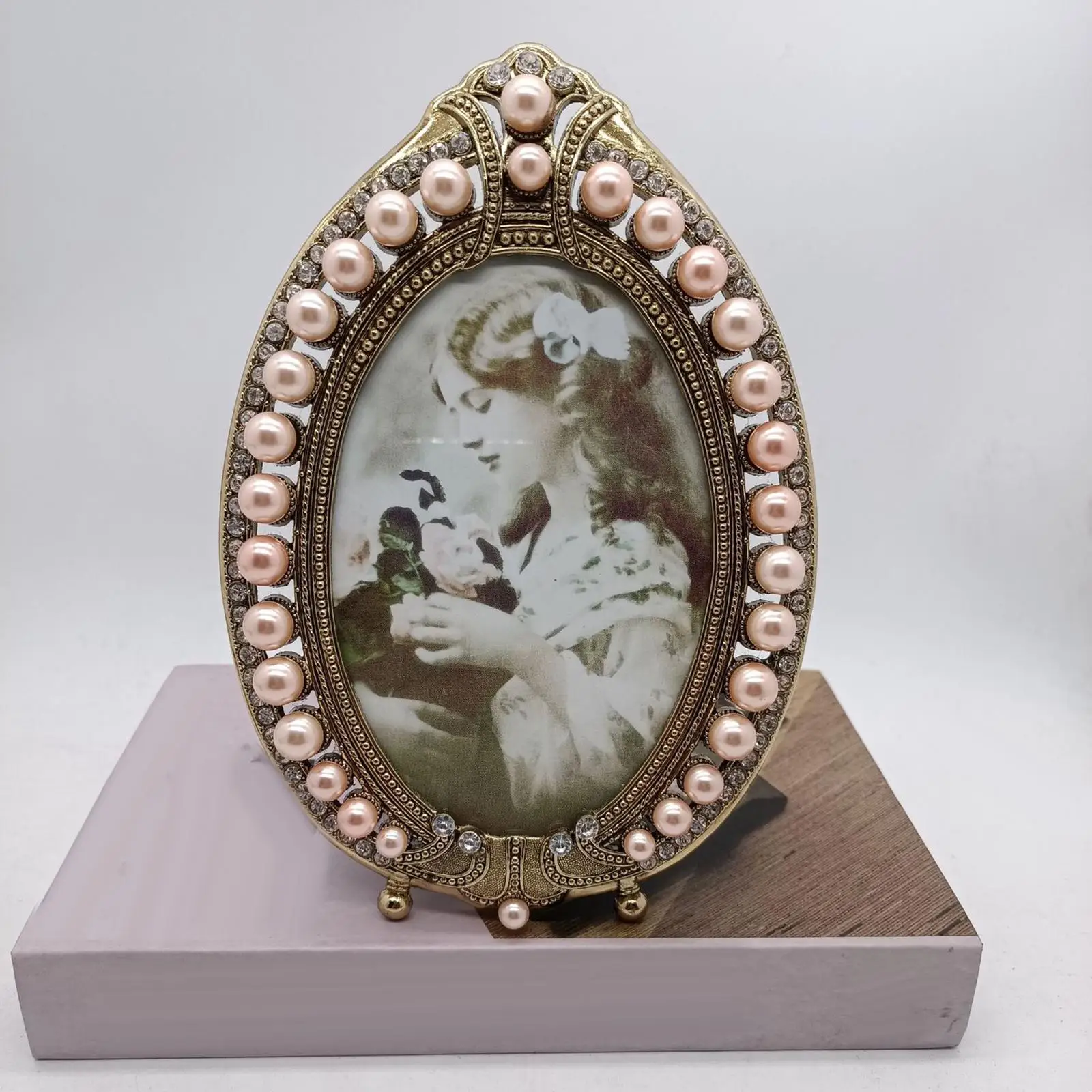 Ornate Photo Frame Tabletop Picture Holder Metal Frame Art Ornament Freestanding