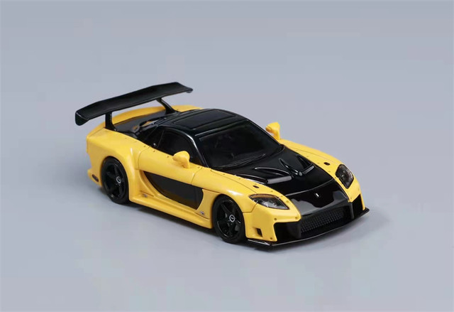 YM Model 1:64 Veilside Fortune 7 Mazda RX7 yellow / blue Diecast