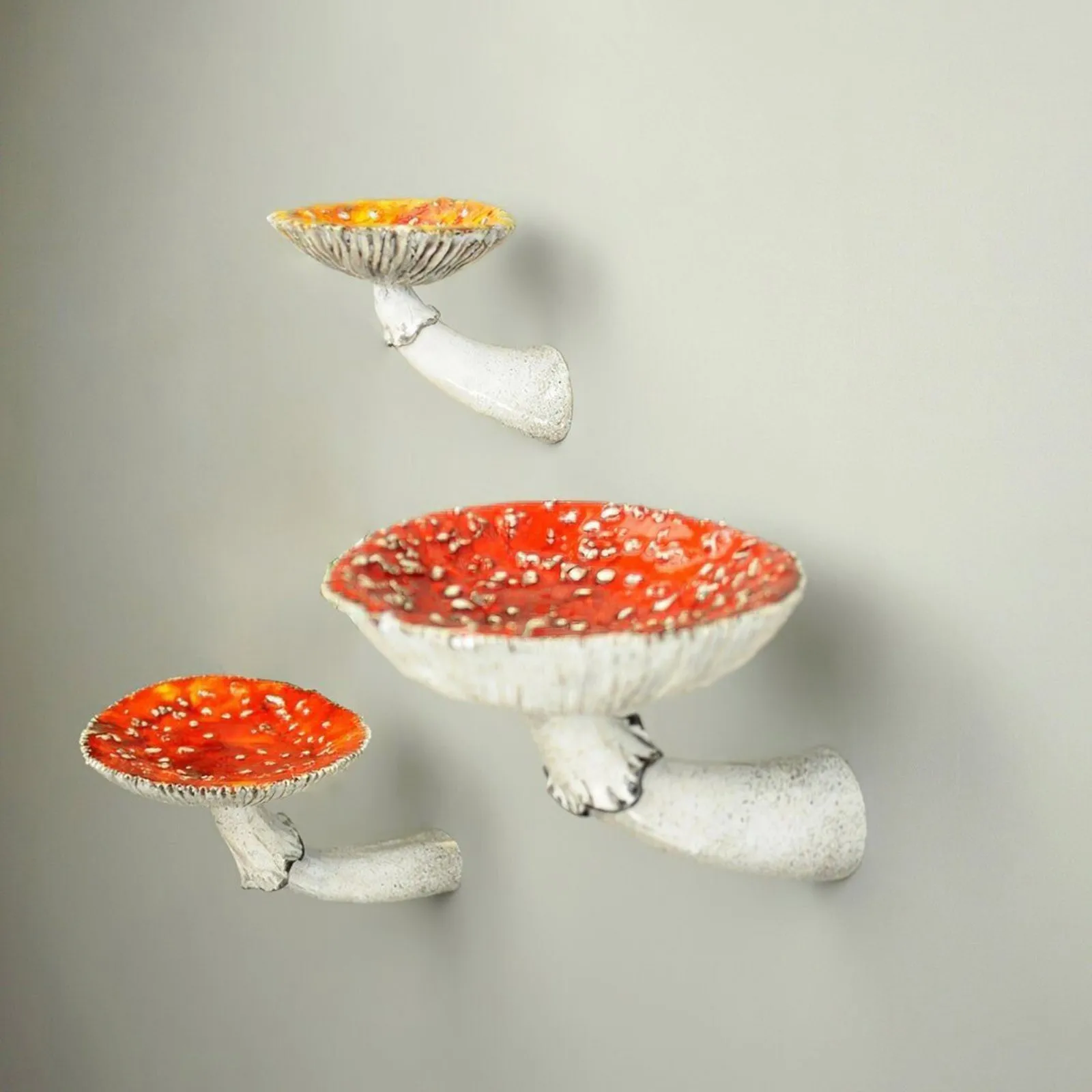 Mushroom Hanging Shelf Resin Wall Floating Shelf Amanita Mushroom Shape Home Decor Ornaments for Wall Hanging Shelves 2022