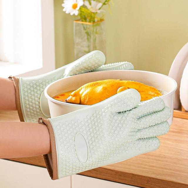 1PC Cute Kitchen Cooking Microwave Oven Mitt Insulated Non-slip Glove  Qualified Four Styles Are Available KC1538 - AliExpress