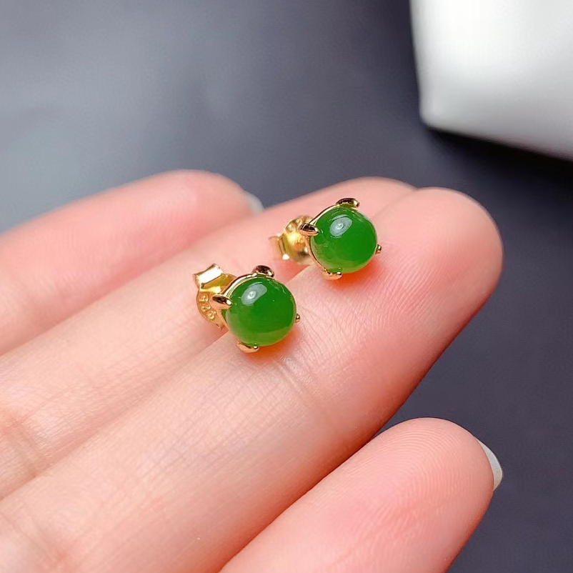 Grüne Jade-Ohrringe für den täglichen Gebrauch, 5 mm, insgesamt 1 Karat, natürliche Jade, verhindert Allergien, 925er Silber-Edelstein-Ohrringe mit Vergoldung – Detail 1