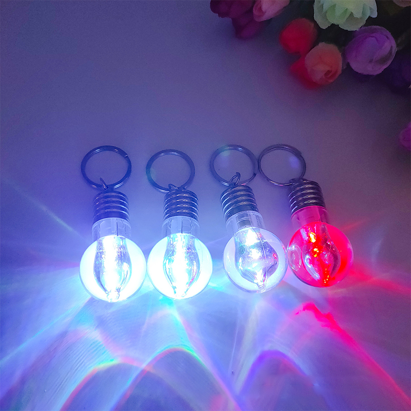 Neuheit Beleuchtung Mini LED Glühbirne Schlüsselanhänger Schlüsselanhänger beleuchten Cartoon Auto Schlüsselanhänger Lampe Anhänger Schlüsselanhänger Weihnachtsgeschenk – Detail 1