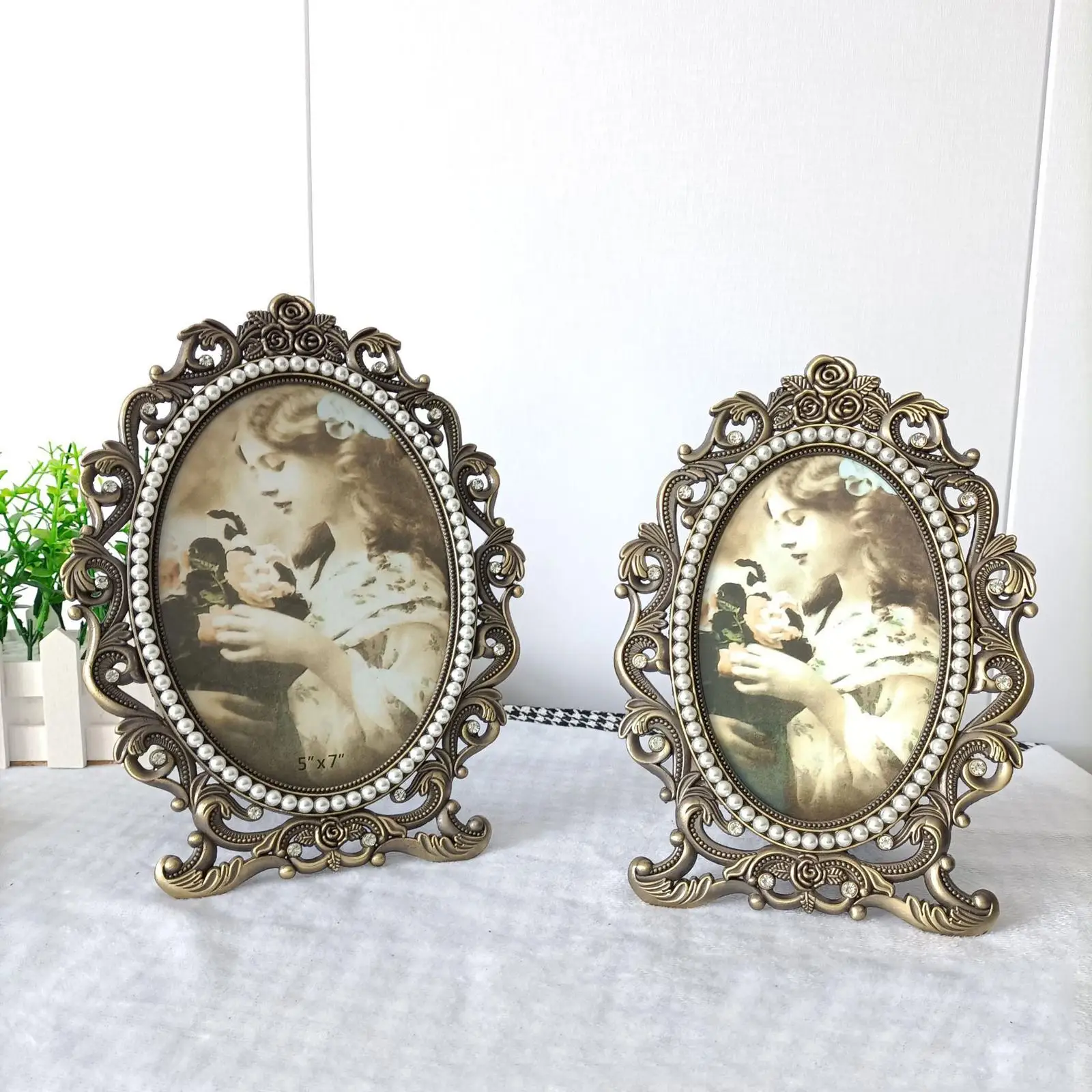 Luxury Antique Photo Frames with Pearls Tabletop Vertically Home Decoration