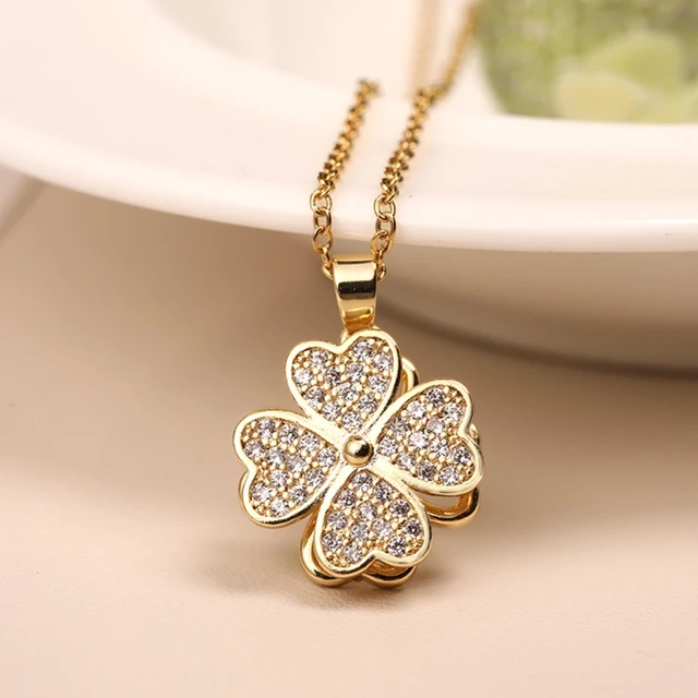 NAKEAH Titanium Steel Round Snake Double-Layer Four-Leaf Clover Necklace  Hollow,Gold-plated Ladies Lucky Four-leaf Clover Necklace,Four-leaf Clover