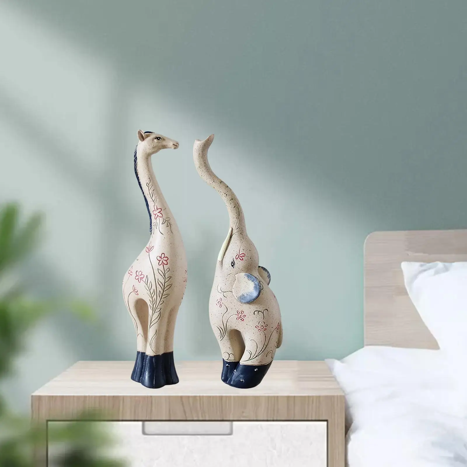 Resin Animal Statue Sculpture Decorative Accent Craft Ornaments Figurine for Office Home Decoration Decor Kitchen