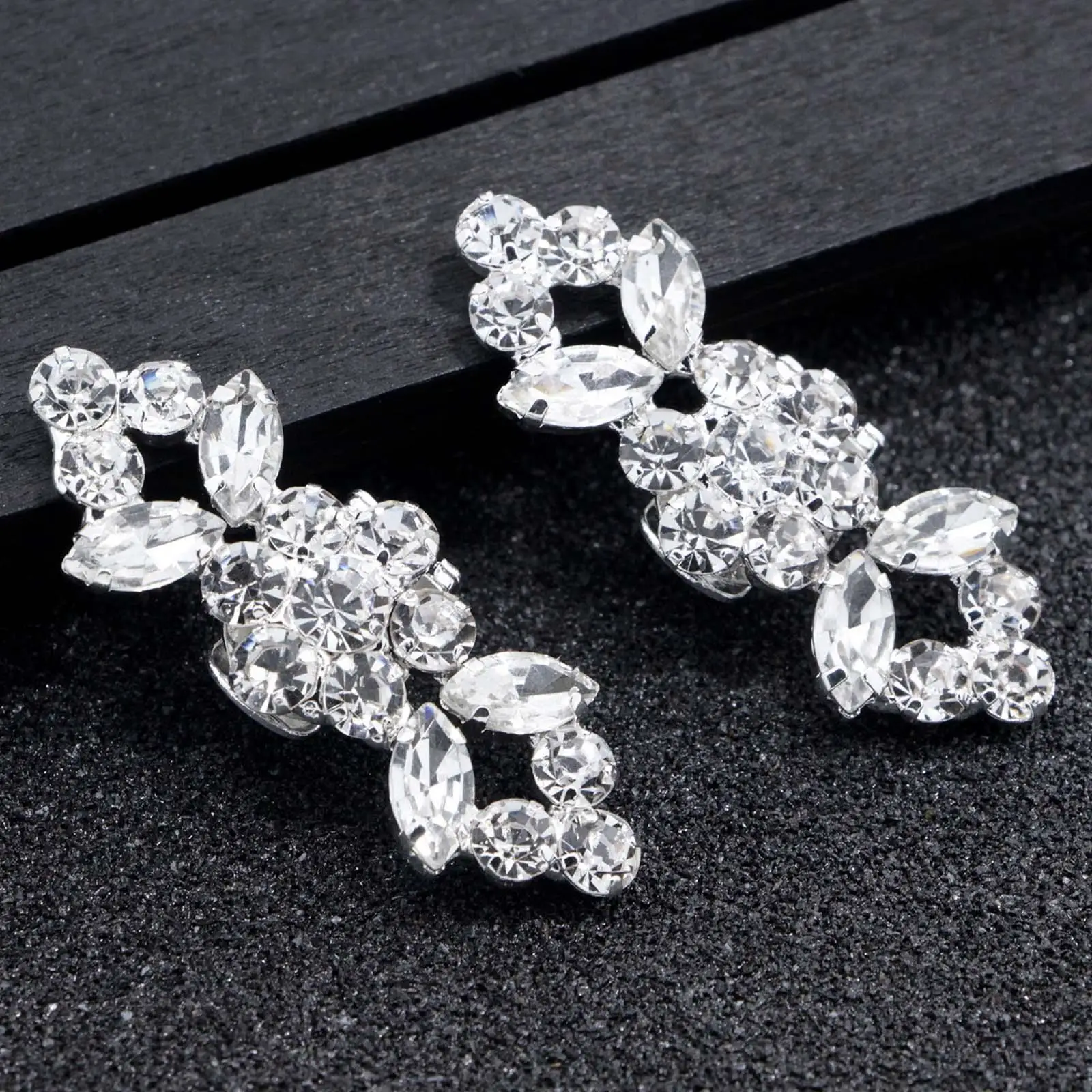 1Pair Detachable Shoes Decorations Shiny Crystal Shoes Clip Charm Buckle Rhinestone Brooch Women Bag Pendant Bride Accessories