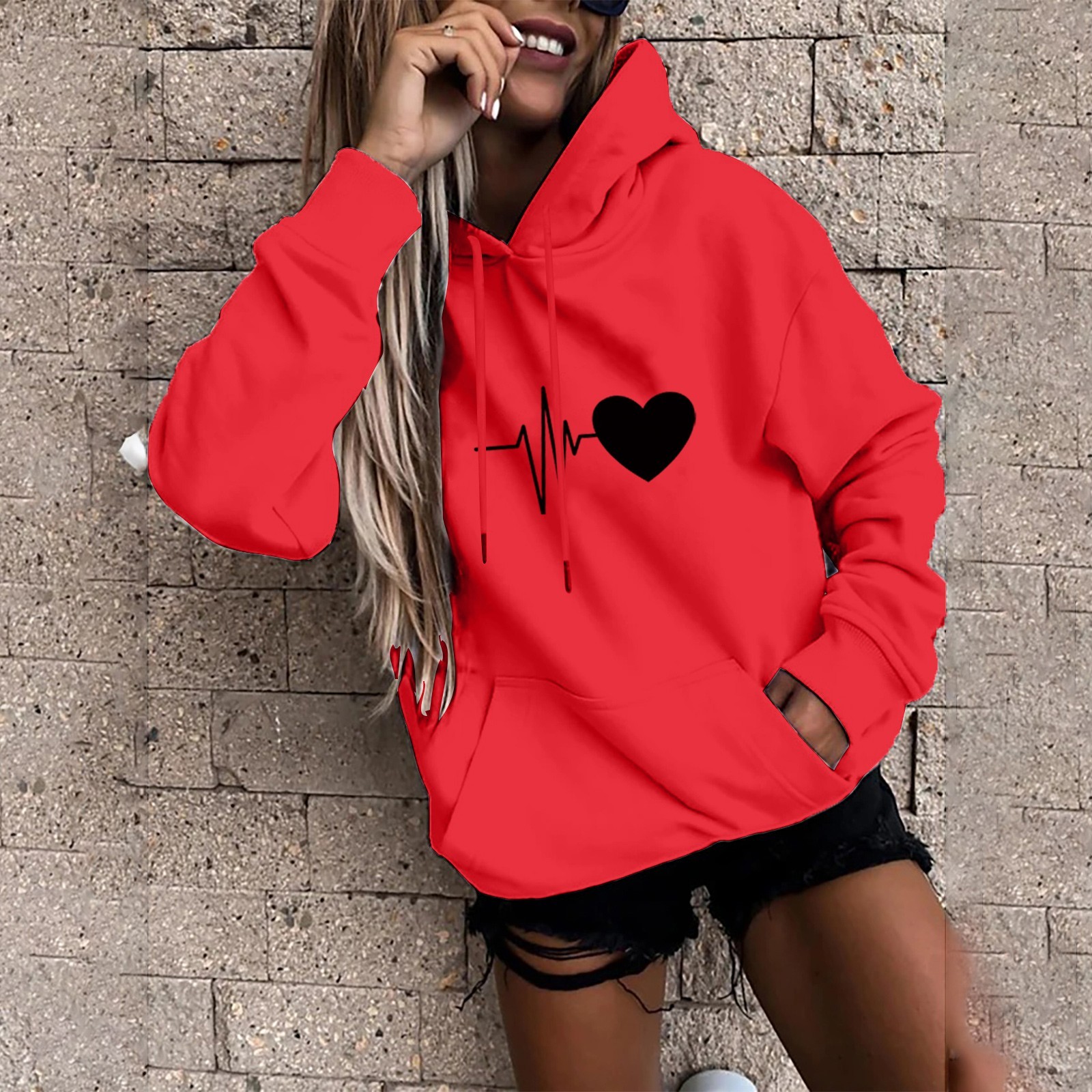 Hoodies com estampa de coração manga comprida