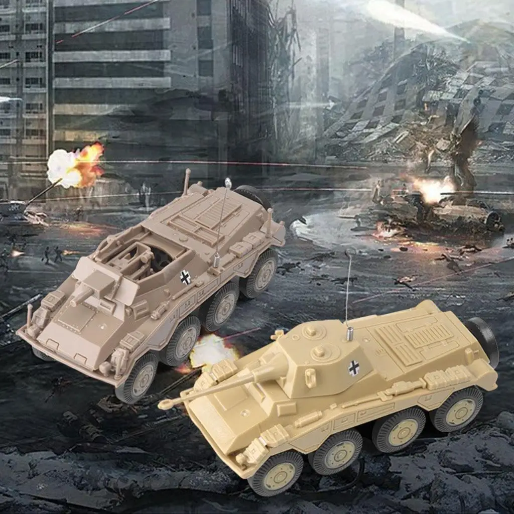 2 Pcs Plastic 4D Model Kit Simulation 1:72 Armored Vehicle Sandy Table