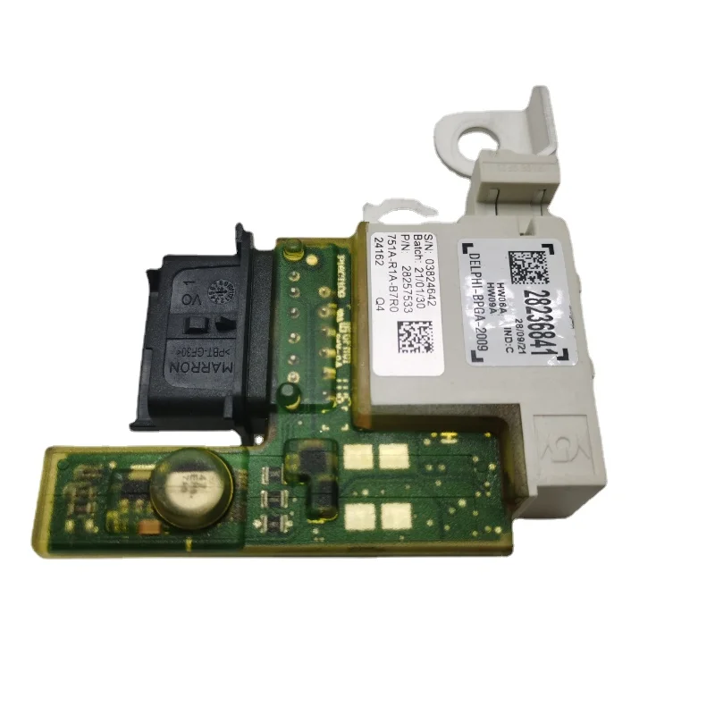 Módulo instalado en caja de fusibles