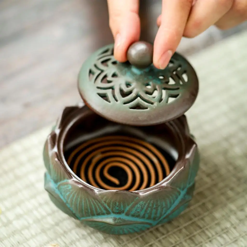 Ceramic Incense Burner Feng Shui Lotus Zen Incense Coil Holder Censer for Aromatherapy Tea House Meditation Tabletop Decoration