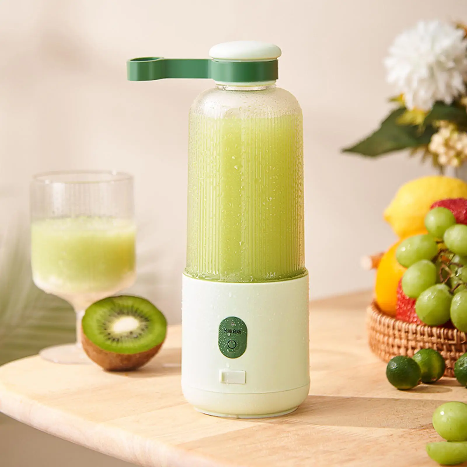 Portable Electric Juicer Cup Juicer Machine USB Rechargeable Juicing Mixing Crush 280ml Water Bottle for Making Juice Shakes