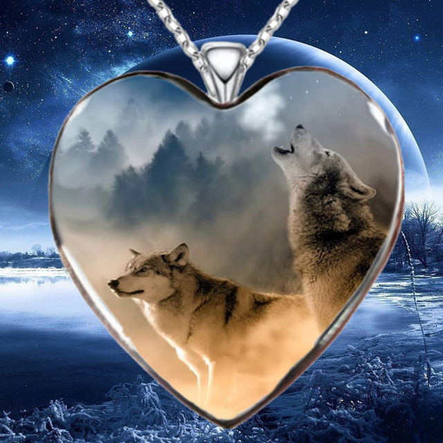 Creative Indian Animal Wolf Heart Crystal Pendant Necklace Gothic Necklaces  for Women Stainless Steel Jewelry Accessories Gift