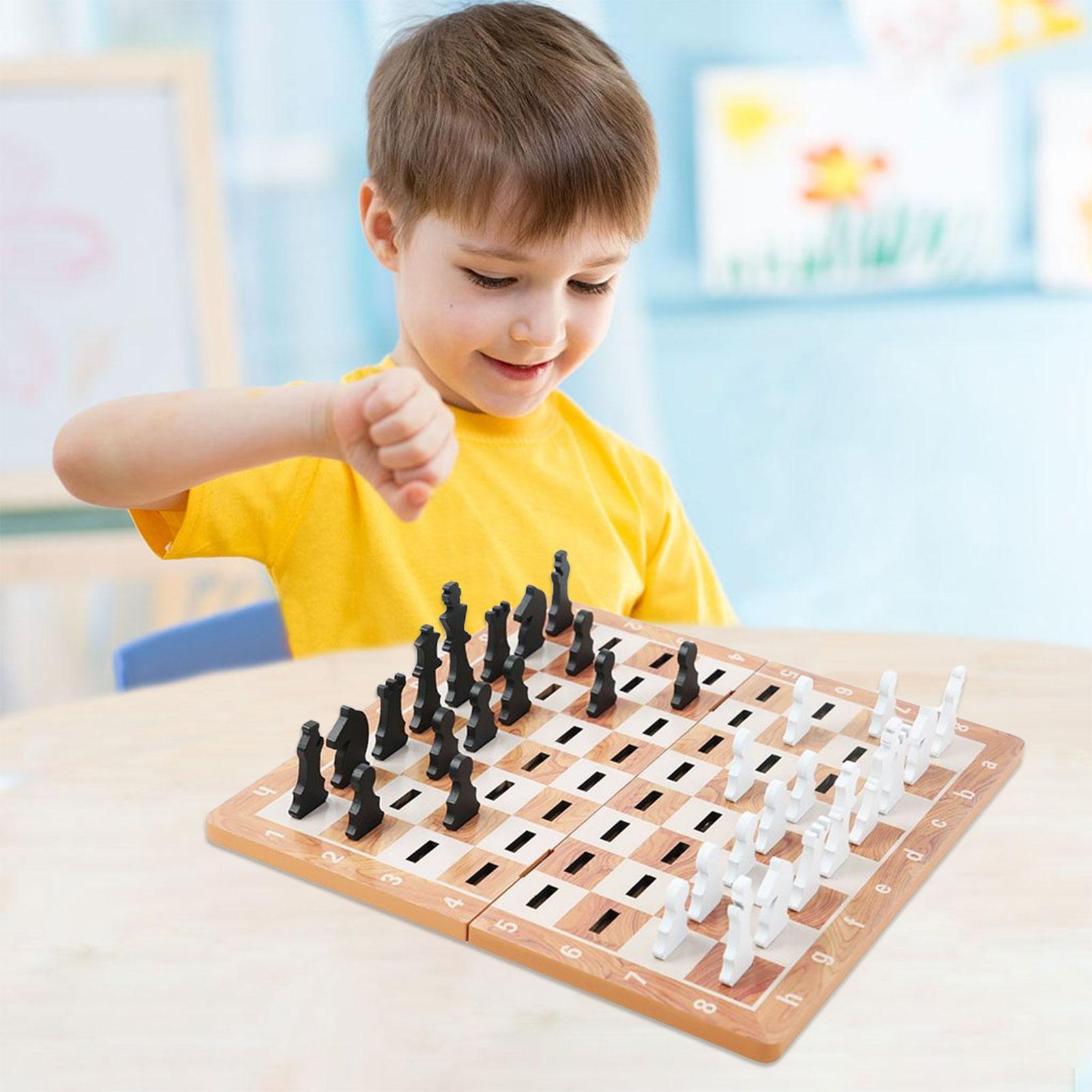 Portable Chess Set Indoor Play Game Party Game, Classic Board Game Travel Chess, for All Levels Beginner Children Kids, Chessmen